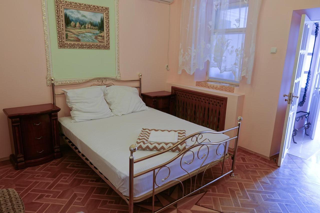 White House Apartments Οδησσός Εξωτερικό φωτογραφία